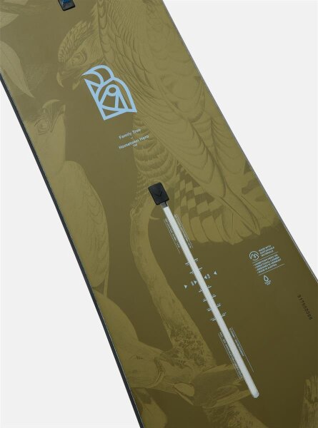 Burton Family Tree Hometown Hero Camber Snowboard
